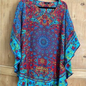 Tolani Women’s Red and Blue Paisley Top Size Medium